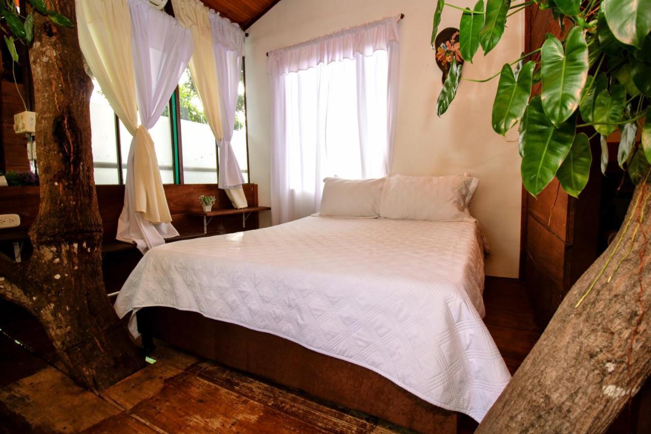 Hotel La Casona De Sara Honda (Tolima)